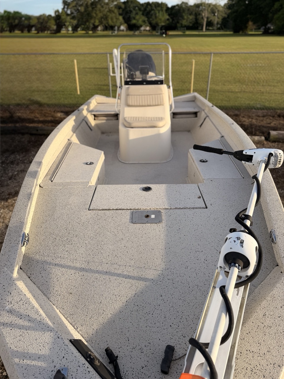 2013 Xpress 22’ bay boat – 107 hours – yamaha 200 sho 4-stroke – redfish & stainless pkg