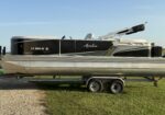 2016 24-Foot Avalon Pontoon Boat