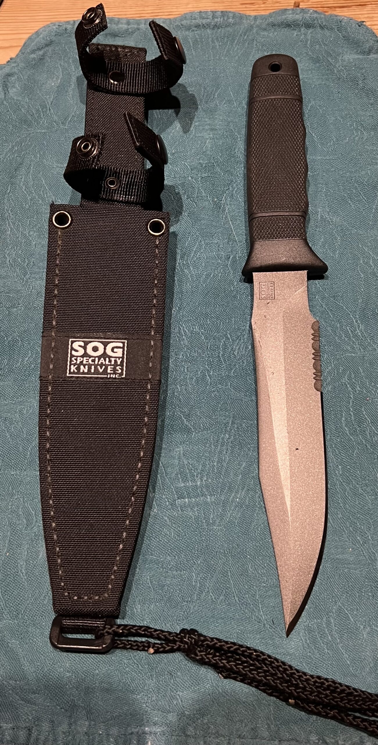 SOG SEAL TEAM; 7″ SEKI BLADE, NYLON SHEATH- MINT