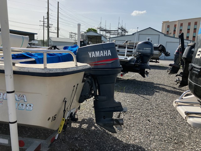 2001 Carolina Skiff 198