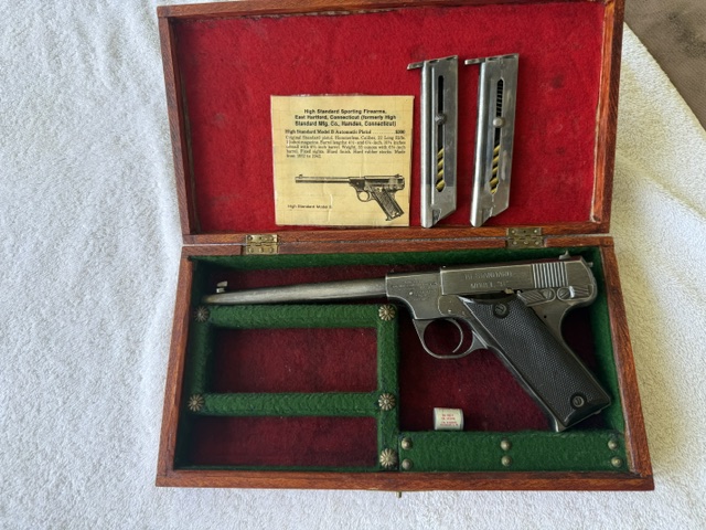 FOR SALE: HIGH STANDARD MODEL B 22LR auto PISTOL.