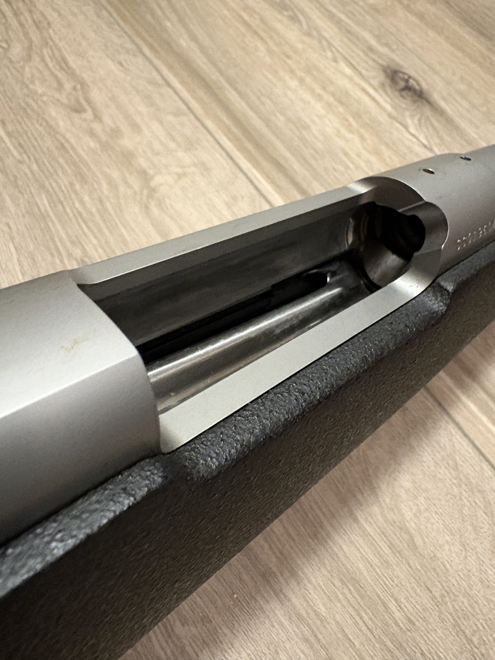 Weatherby Mark V Fibermark 7mm Wby Mag S/S Rifle