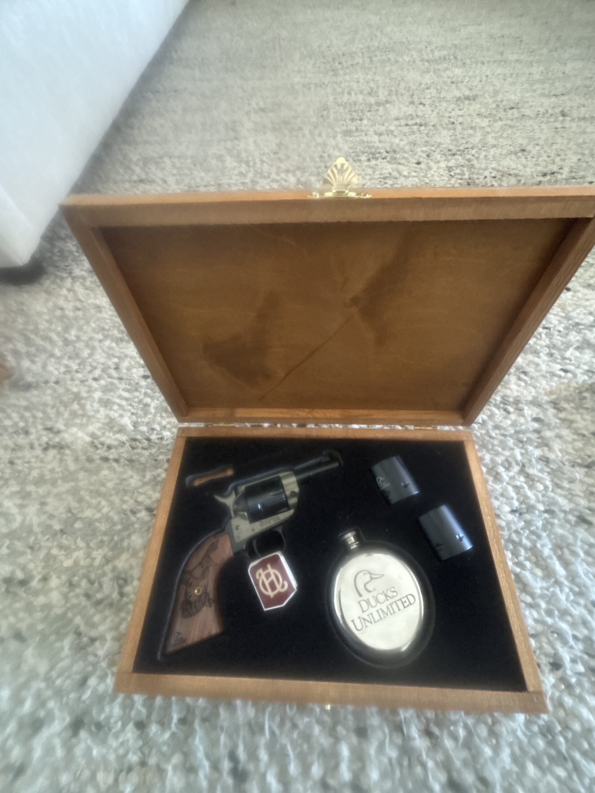 Ducks unlimited Bar keep 22LR or wmr set