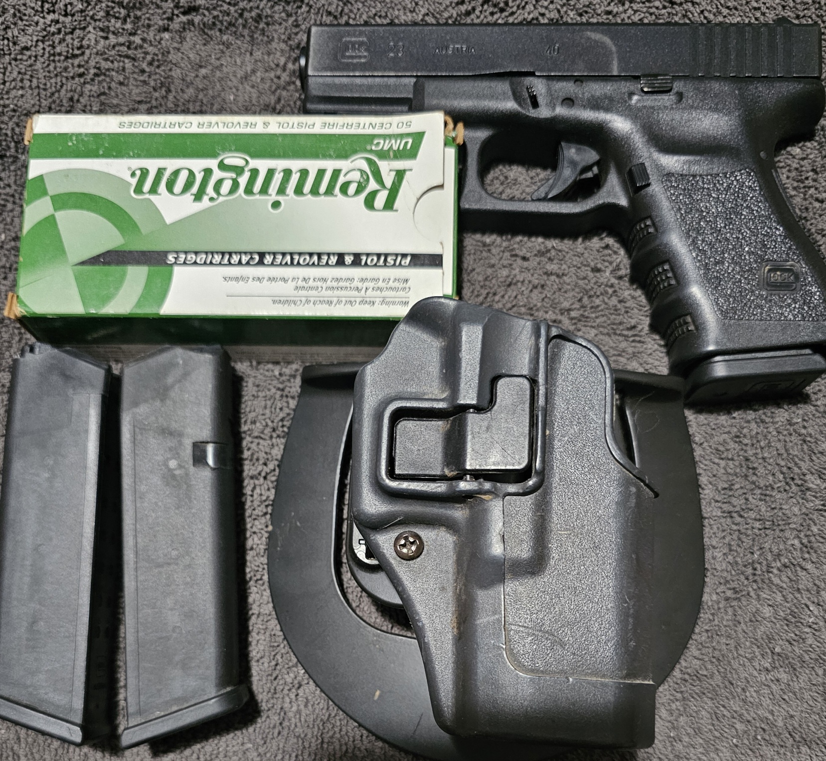 Glock 23 40 cal)