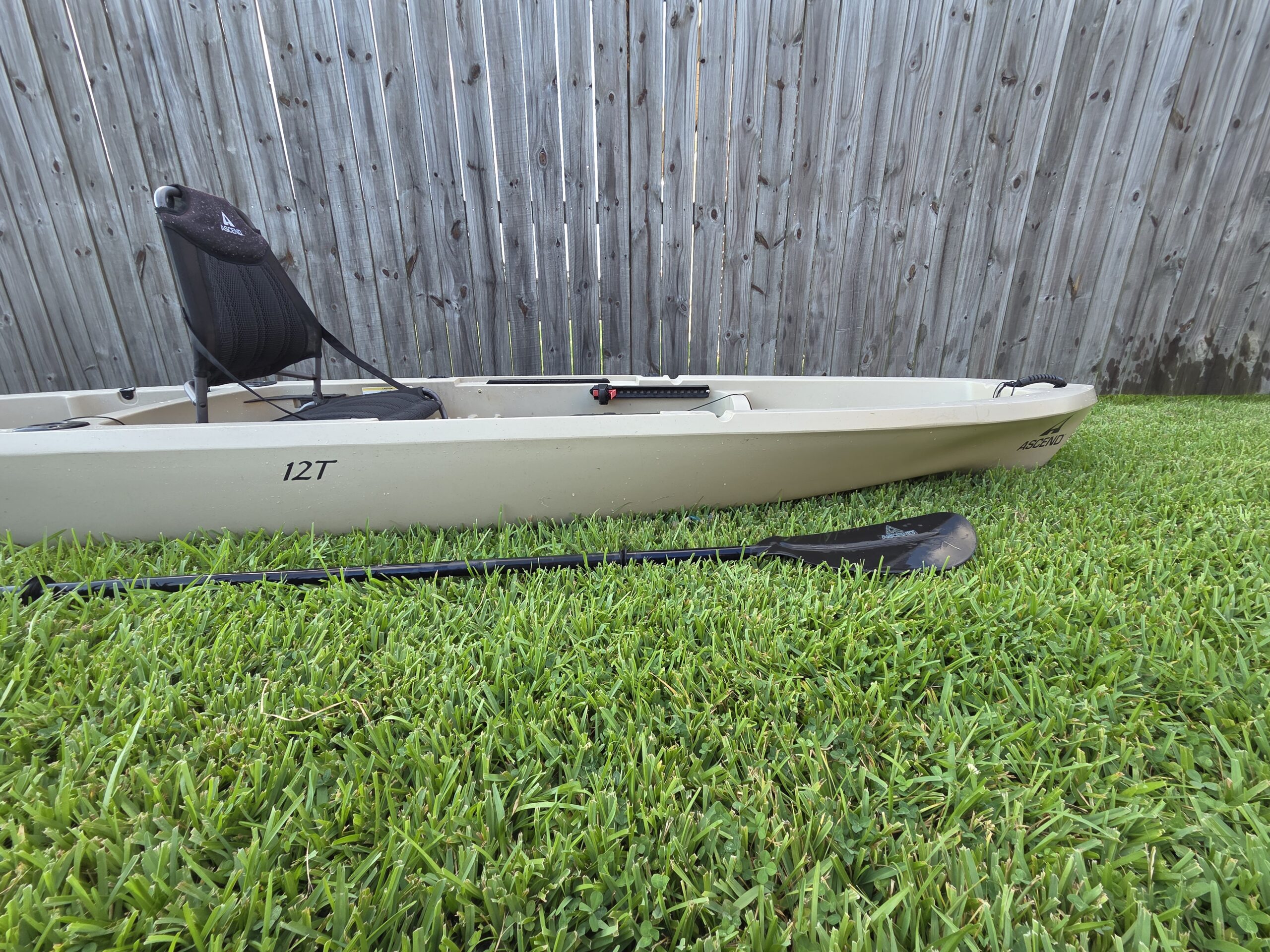 Ascend 12T Kayak and Paddle