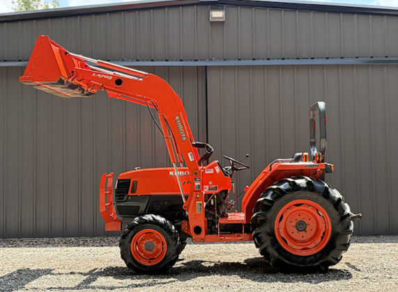 45hp Kubota Tractor- Bmt, TX