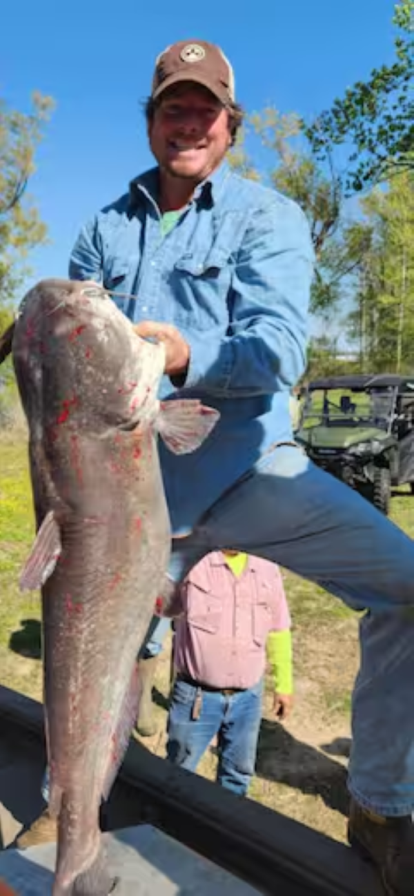 Hooked on Country Fishing/Hunting Camp – Atchafalaya Area – Short-Term Rental