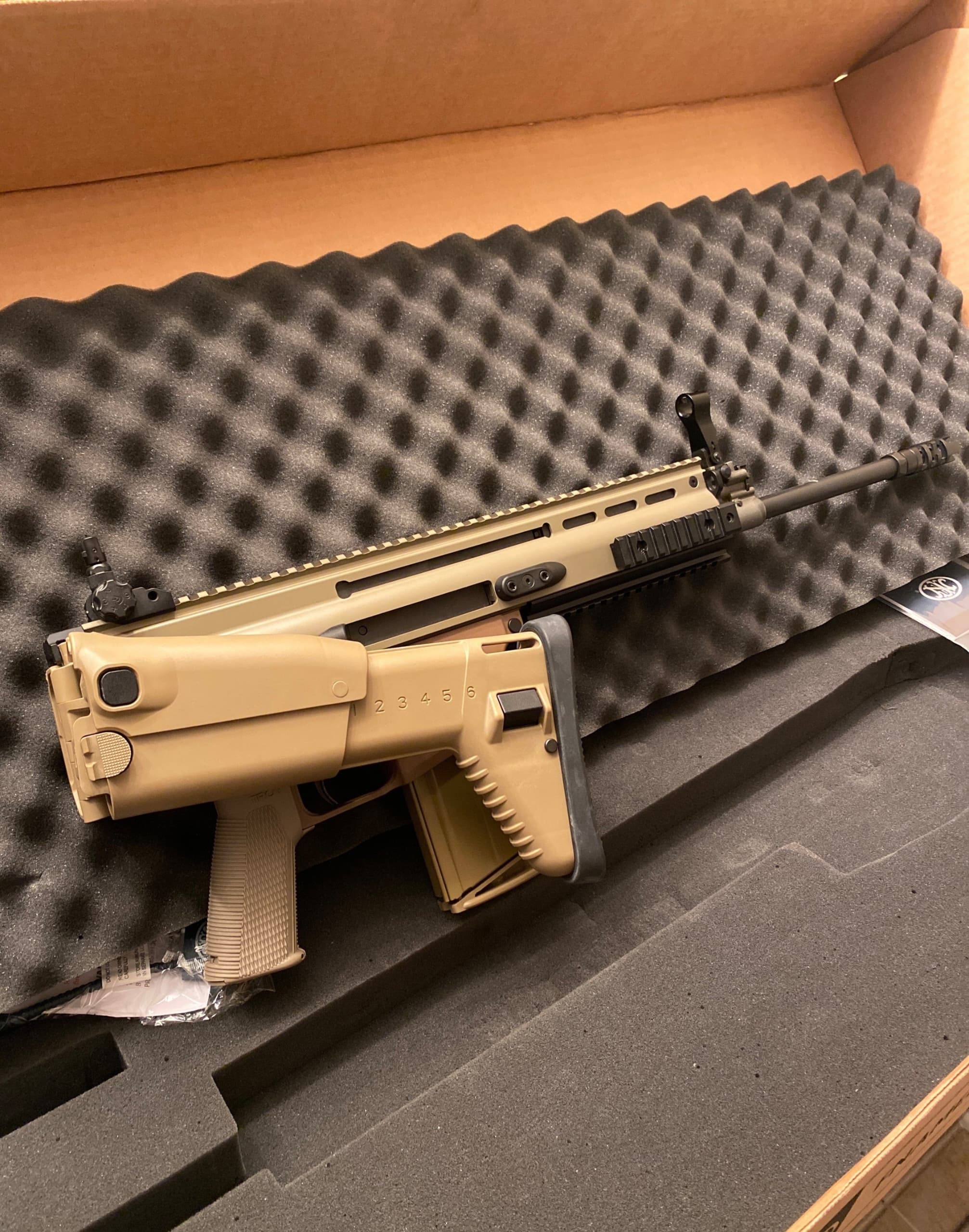 FN SCAR 17S