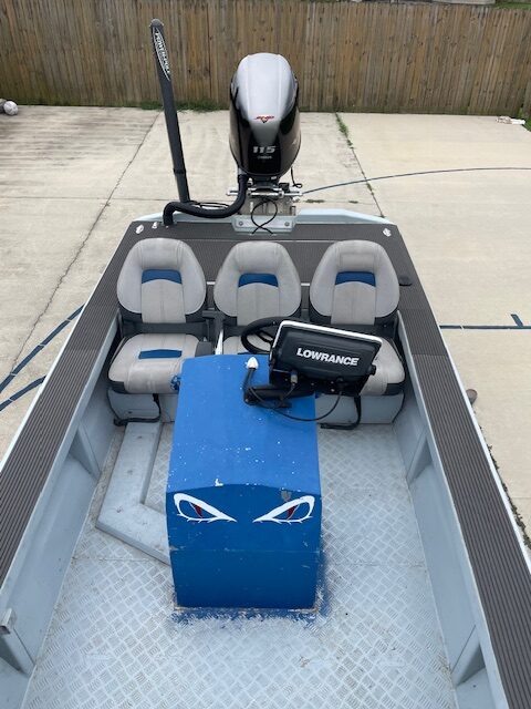 2010 17’ Sportsman’s Fabrication Custom Aluminum