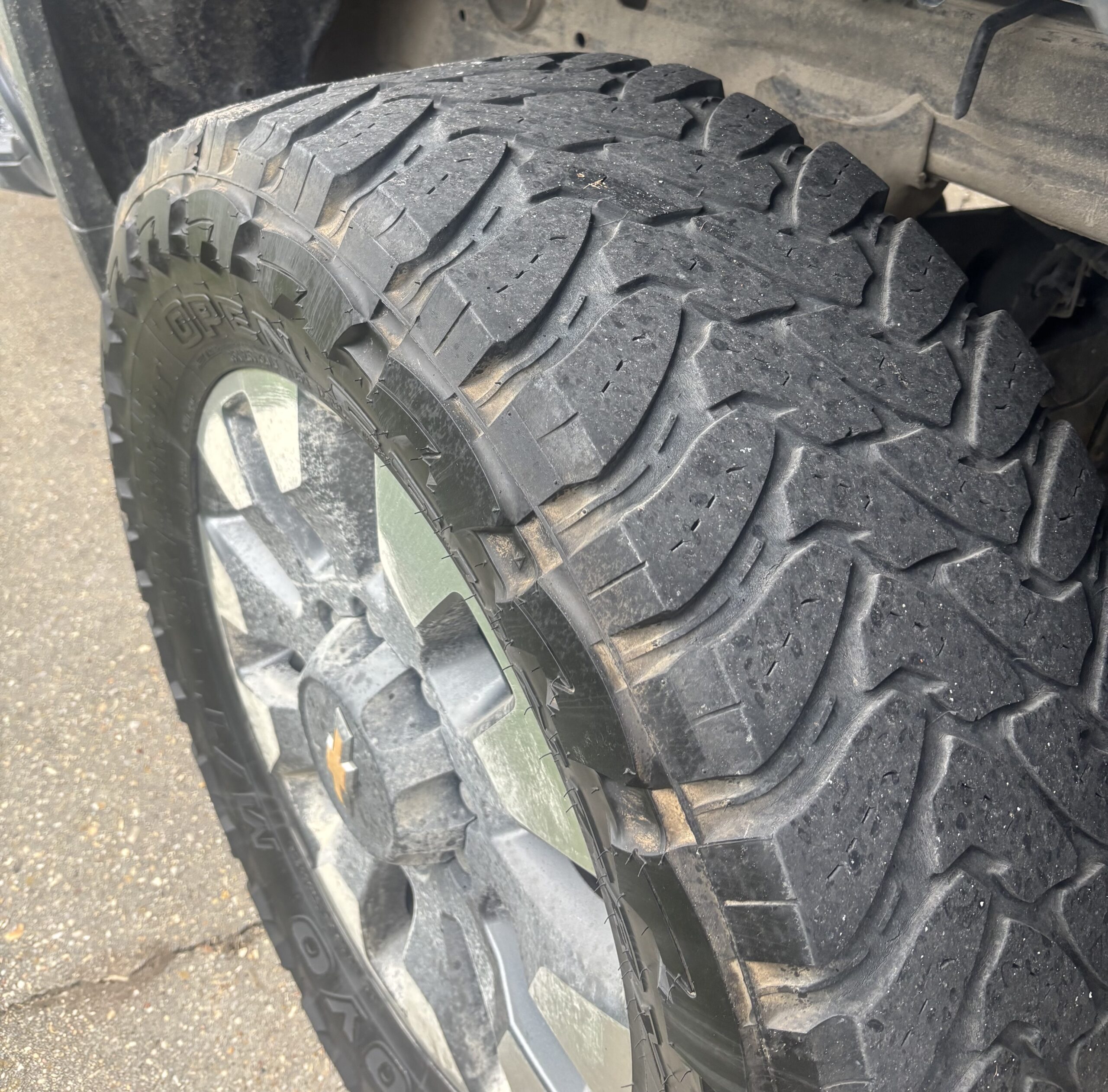 35” Toyos M/T