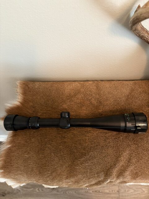 Tasco World Class 4-16X46 Rifle Scope, Like New!