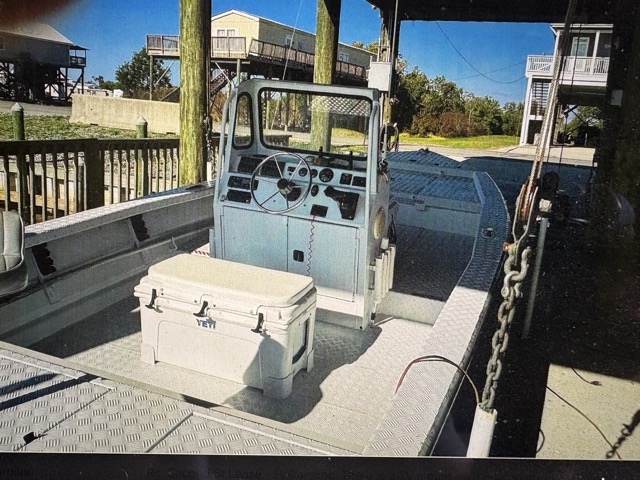 2009 22′ 7″ Hanko Center Console