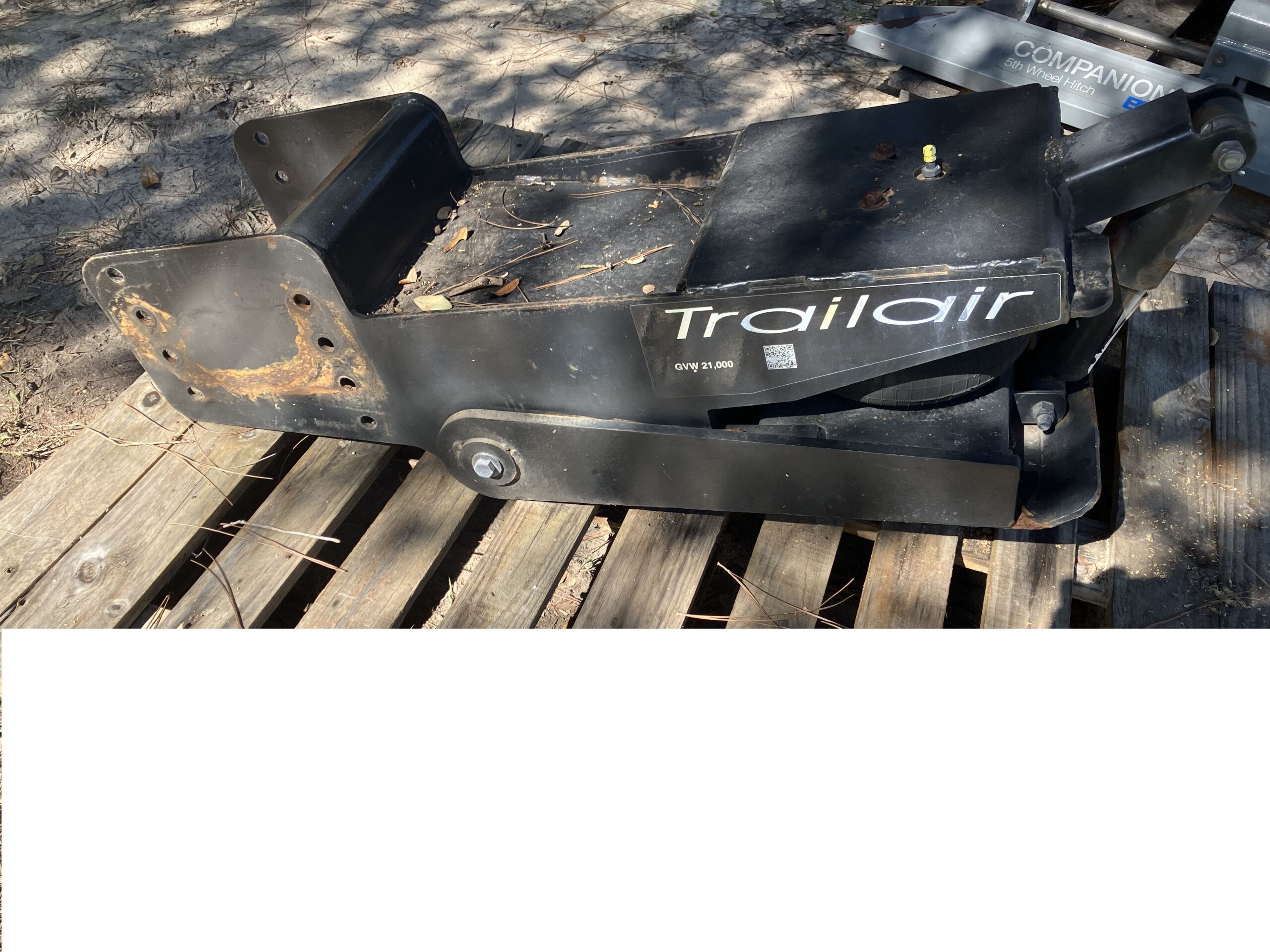 Fifth Wheel setup Lippart Trailair Pinbox & BW Compainion Slider Hitch