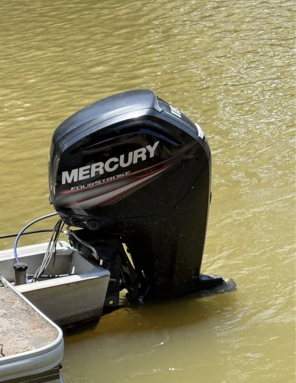 2010 Suntracker 20ft pontoon boat w 2015 4stroke 115 hp Murcury motor