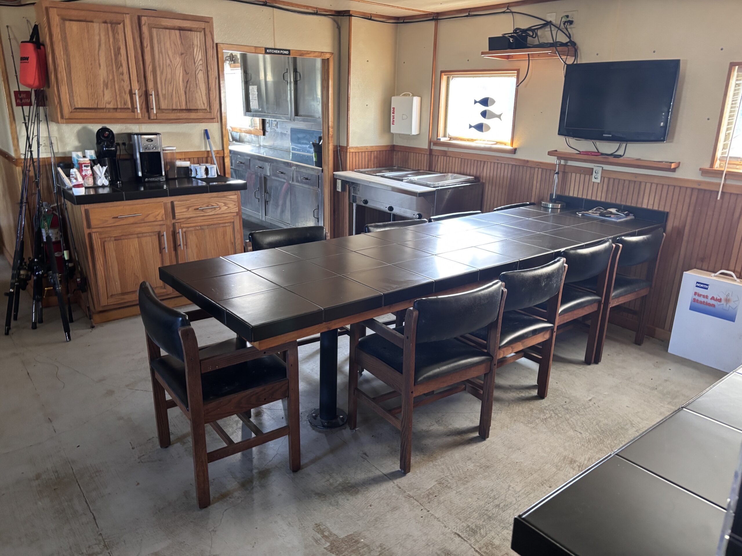 Commercial Floating Lodge – 12 Bedrooms | Accommodates 26 Guests | NO RESERVE AUCTION
